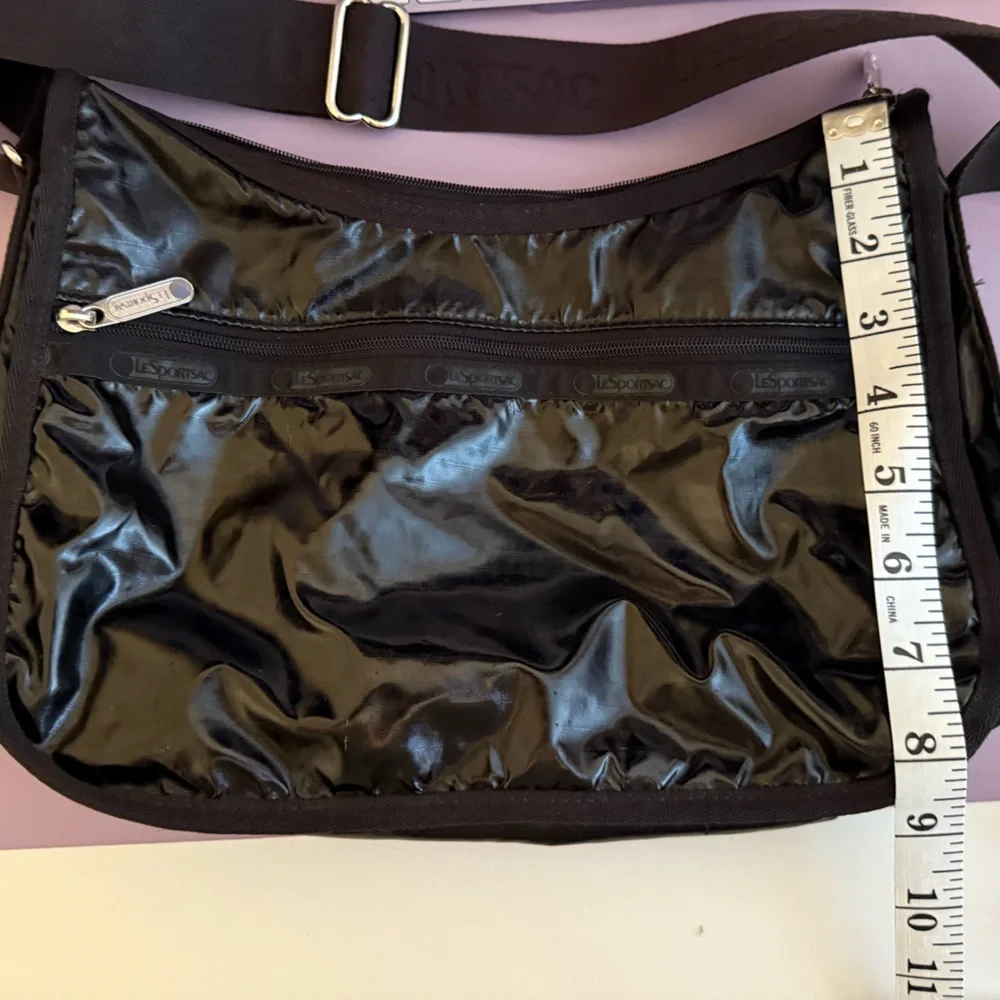 LeSportsac Classic Hobo bag in a black shiny finish‎